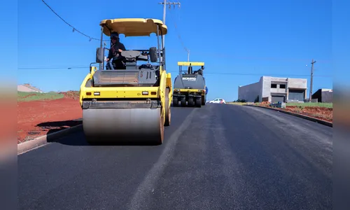 Prefeitura de Apucarana conclui asfalto de ruas de acesso a UBS e escola do Residencial Interlagos