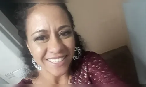 Mulher é encontrada morta com  'recado' em corpo