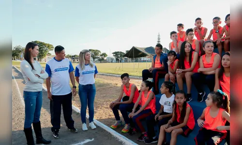 Maurren Maggi elogia estrutura da educação e esporte de Apucarana