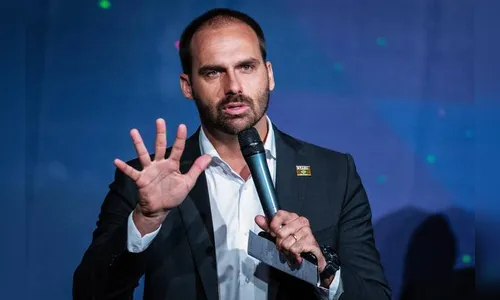 Bolsonaro cogita nomear filho para Embaixada nos Estados Unidos