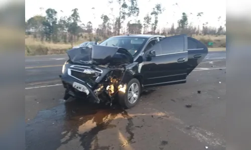 
							Grave acidente na PR-272 provoca ferimentos em quatro pessoas 
						
						