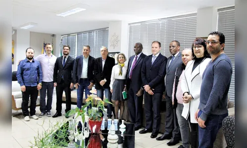 Embaixador do Quênia visita a Prefeitura de Arapongas