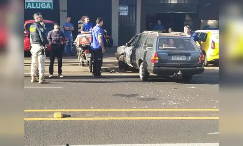 Motociclista sofre ferimentos após acidente na Avenida Minas Gerais 
