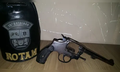 Homem furta revólver e acaba preso em Apucarana 