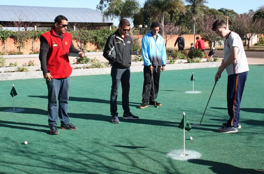 O golf 7 foi realizado na Escola José Antônio Menegazo (Apae), de Apucarana |  Foto: Divulgação