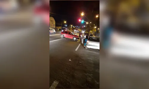 Acidente em Apucarana provoca ferimentos em três pessoas 