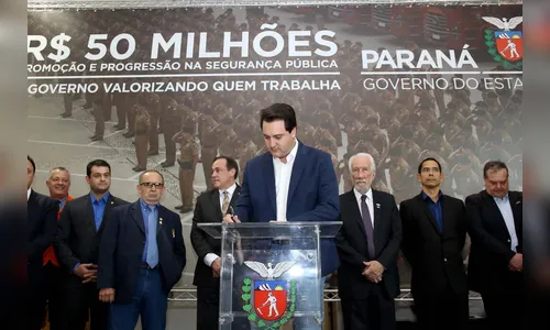 Governador autoriza 1.582 avanços de carreira de policiais do Paraná