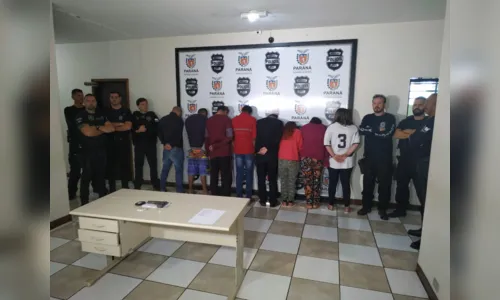 
						
							Polícia Civil de Apucarana prende dez suspeitos de assassinato 
						
						