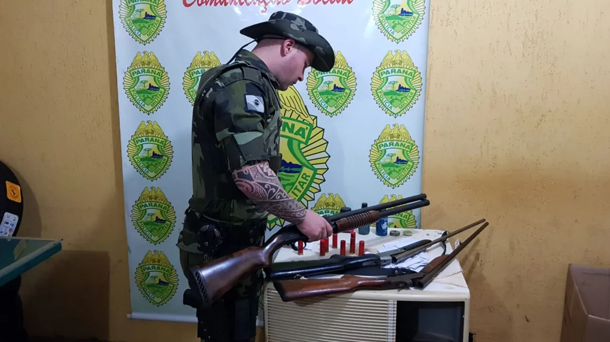PM Ambiental apreende armas em Rio Bom