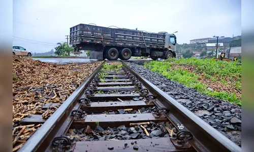 Rumo vai instalar vigias na passagem de nível de Jandaia do Sul