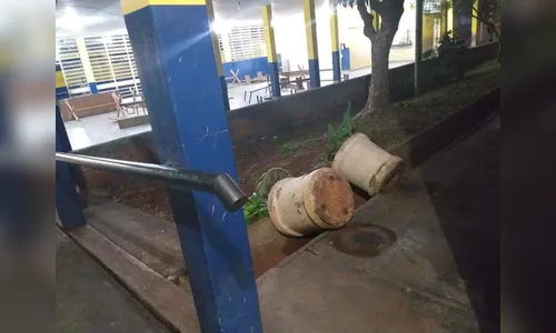 Escola de Arapongas sofre ação de criminosos