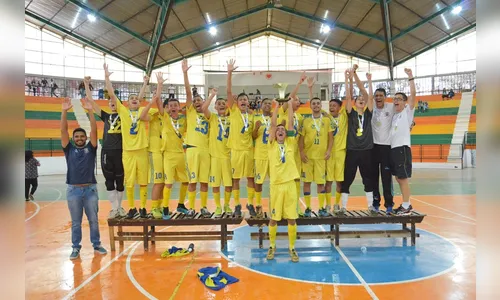 Arapongas é campeão no futsal no fechamento dos Jogos da Juventude do Paraná