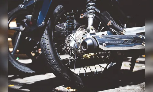 Assaltante que usa moto volta a agir em Apucarana nesta manhã