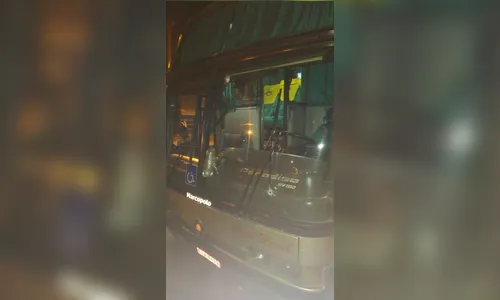 Ladrões atiram contra ônibus durante tentativa de assalto na PR-444