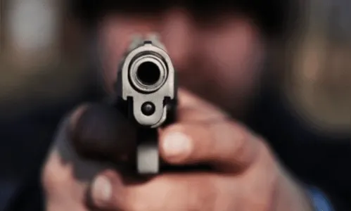 Ladrões atiram durante tentativa de assalto em Apucarana 