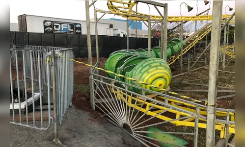 Três pessoas ficam feridas em acidente com brinquedo de parque 