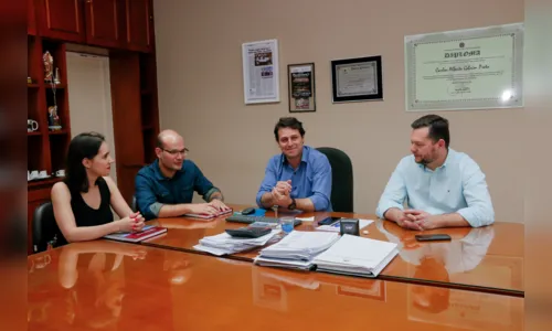 
							Prefeito Junior da Femac recebe visita do defensor público- geral do Paraná
						
						