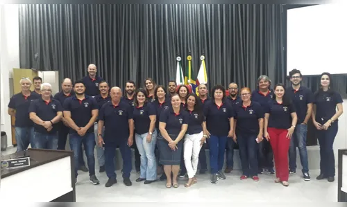 Servidores já trabalham uniformizados na Câmara de Apucarana