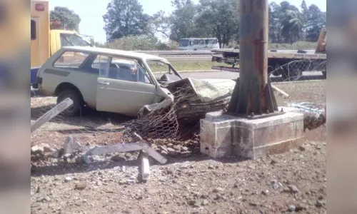 Casal de idosos sofre ferimentos após acidente em Arapongas 