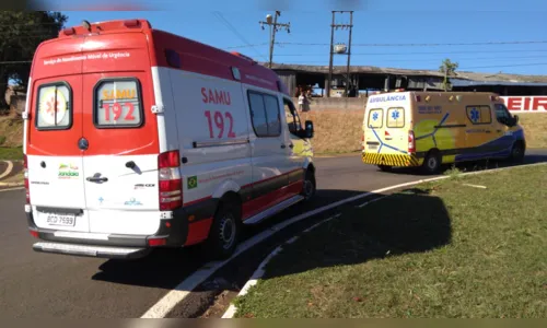 
							Caminhão tomba após acidente na entrada de Jandaia do Sul nesta manhã
						
						