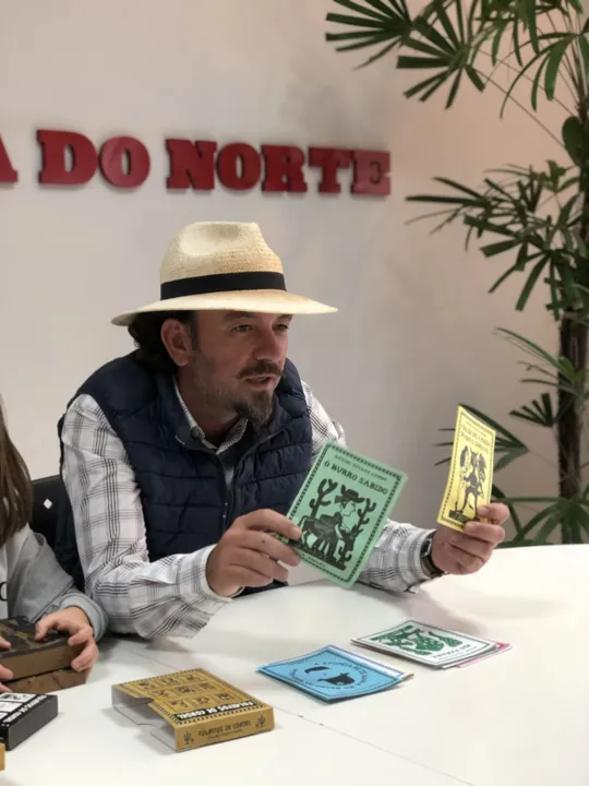 Escritor Thiago Zardo lança Folhetos de Cordel no próximo dia 16 em Apucarana
