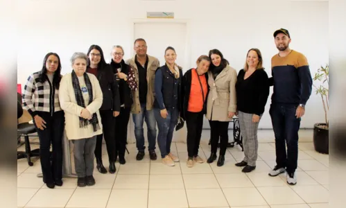 
							Idosa recebe doação da Campanha do Agasalho, encontra R$ 6 mil e devolve em Arapongas
						
						