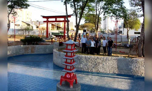 Prefeito vistoria obra da Praça Japão