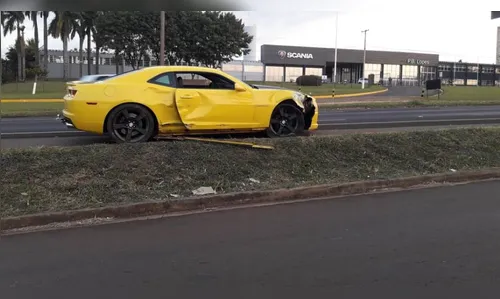Motorista de Camaro amarelo é preso por embriaguez após acidente na BR-369