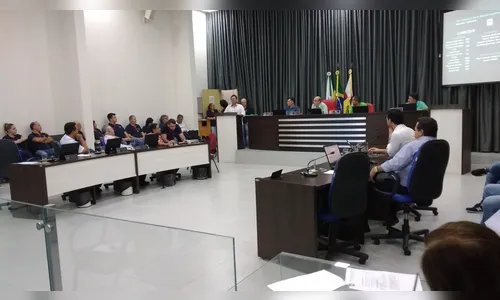 Demora na análise de projeto gera discussão entre vereadores