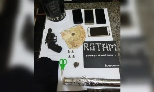 PM apreende 85 pedras de crack e arma de fogo em São João do Ivaí