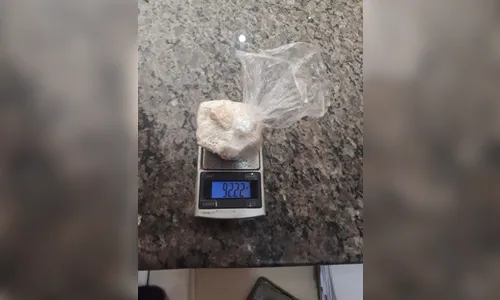 PM de Apucarana prende jovem que levaria drogas para Jandaia do Sul 