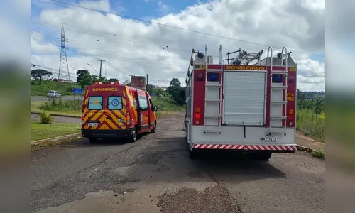 Casa pega fogo nesta manhã em Apucarana