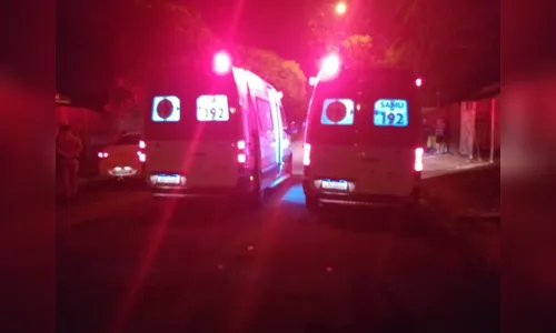 
							Mulher é presa após esfaquear o marido em Arapongas
						
						