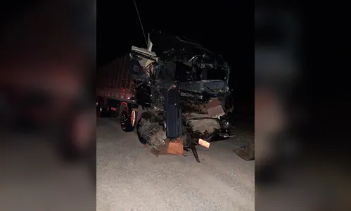 Caminhoneiro de Apucarana sofre acidente, em São Paulo