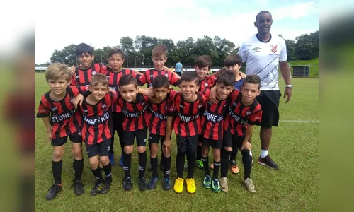 Escola Furacão/Athletico abre inscrições de futebol 7 society