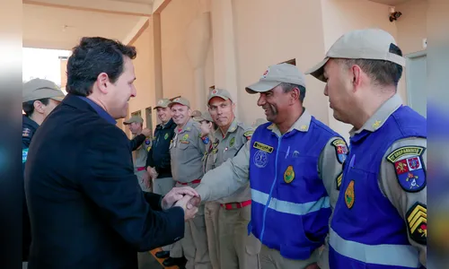 Bombeiros são promovidos em Apucarana
