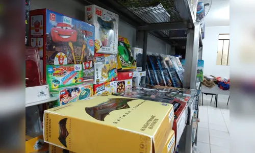 Distribuição de senhas terá início às 6 horas para o Bazar da Edhucca com produtos apreendidos pela Receita Federal