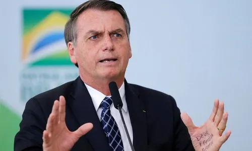 Governo estuda enviar Exército para combater queimadas na Amazônia