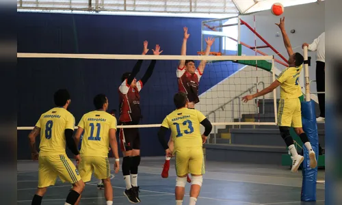 Partidas equilibradas marcam primeira rodada do voleibol