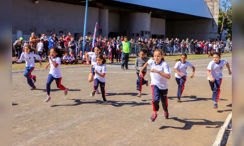 Festival de Atletismo agita 900 crianças da rede municipal de ensino