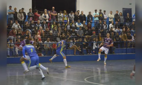 
							Com casa cheia, Ivaiporã estreia no futsal
						
						