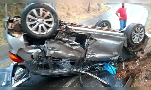 Prefeita de Manoel Ribas e assessor sofrem acidente na PR-239