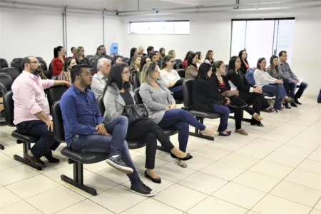 Secretaria de Saúde comemora Dia do Psicólogo com palestra aos profissionais