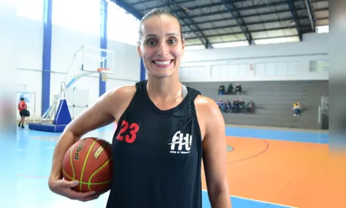 
							Apucarana x Paranaguá fazem final do basquetebol feminino 
						
						
