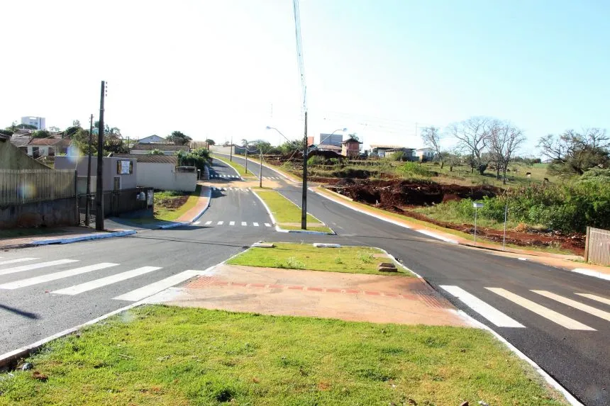 As obras de asfalto na Av. Maranhão, nas proximidades da Rua Mangueira no Jardim Guanabara (Foto: Assessoria Imprensa PMI)