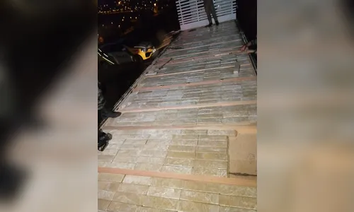 PRE apreende 495 kg de maconha na PR-445 