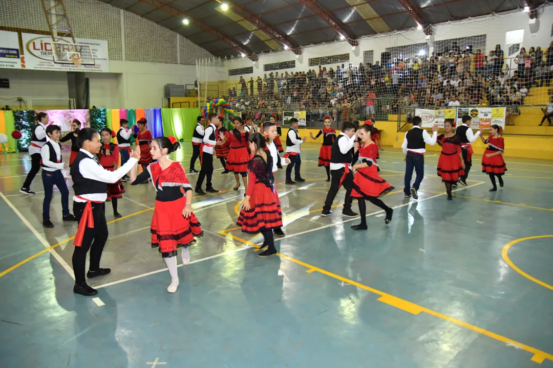 Esta é a 17ª edição do Festival de Folclore e Arte de São João do Ivaí (Fotos: Herinthon Paulista)