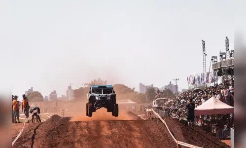 
						
							Navegador apucaranense é campeão no Rally dos Sertões
						
						