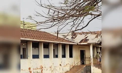 Colégio de Arapongas tem aulas suspensas por três dias após vendaval