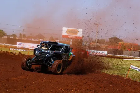 Navegador apucaranense é campeão no Rally dos Sertões